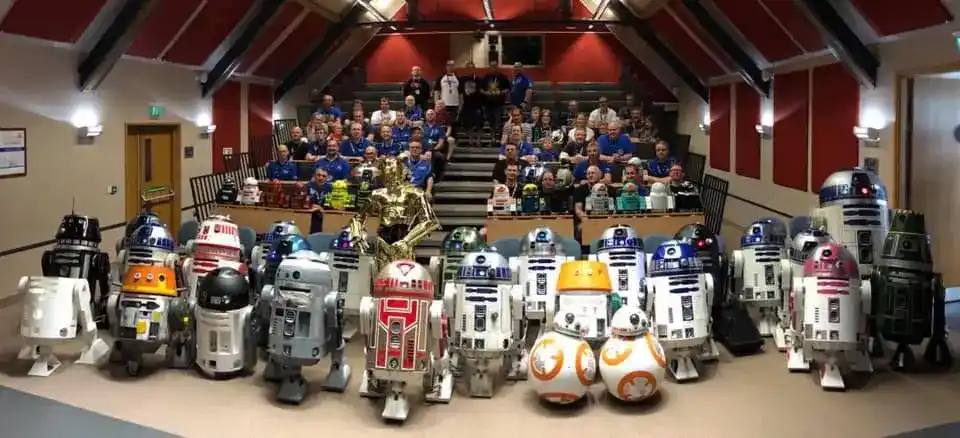 Droid Builders Gathering Group Photo - R2UK 2019